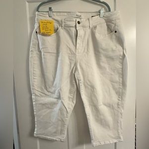 Judy Blue - Skinny Fit Capri (20W) white - JB82292 WHT-PL